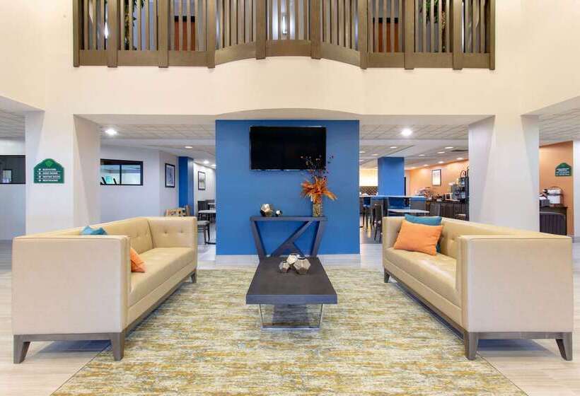 هتل Wingate By Wyndham Indianapolis Airport Plainfield