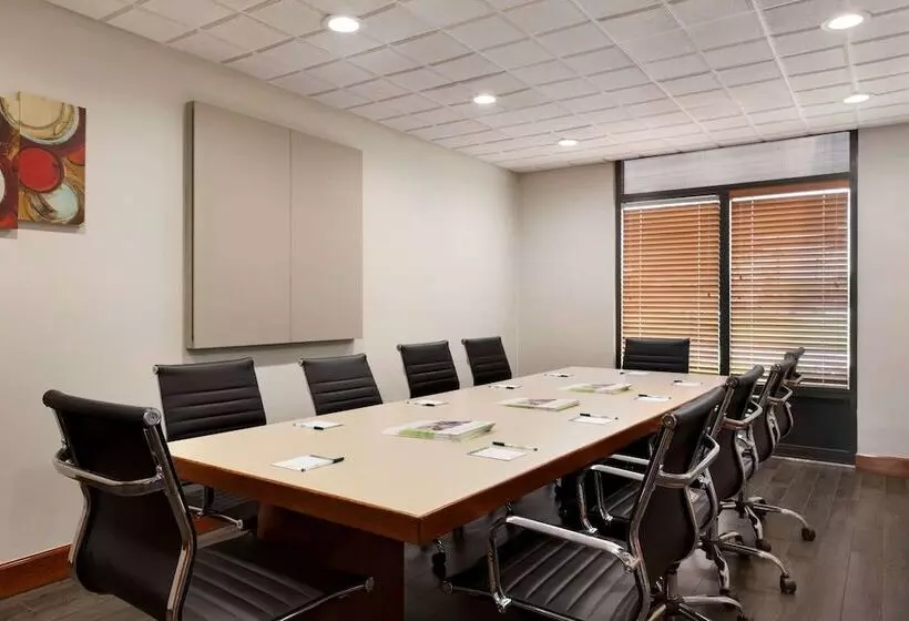 Szálloda Wingate By Wyndham Montgomery