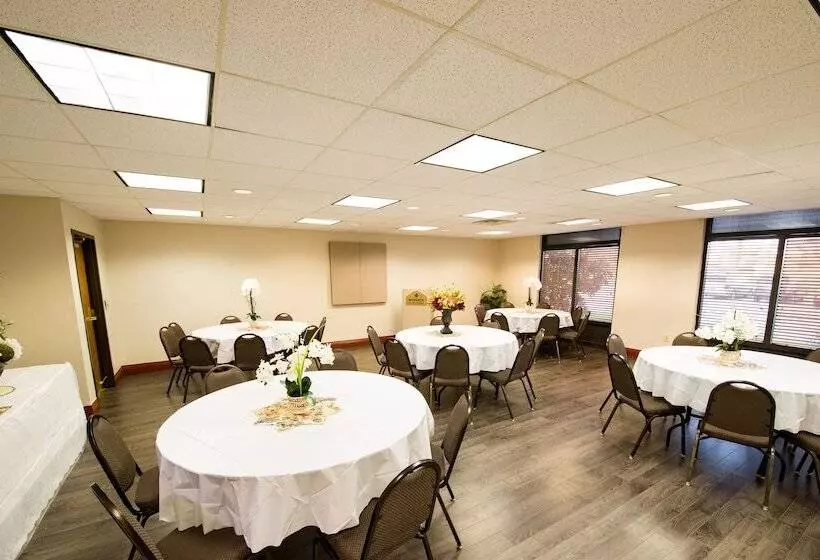 Szálloda Wingate By Wyndham Montgomery