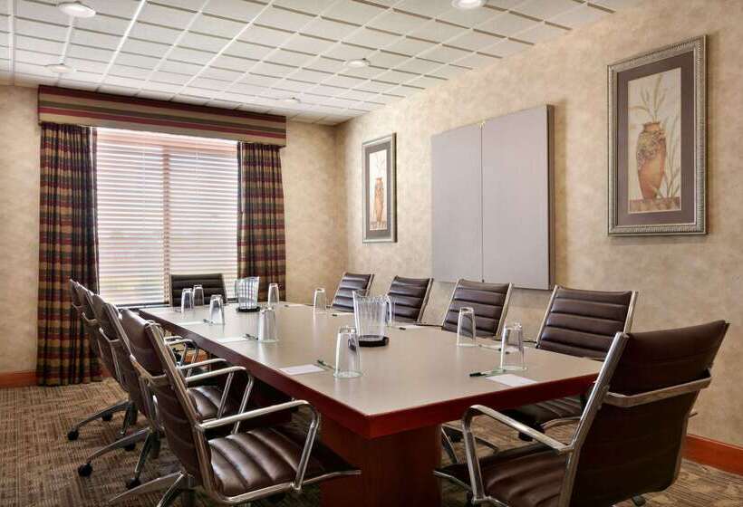 Отель Wingate By Wyndham Parkersburg Vienna