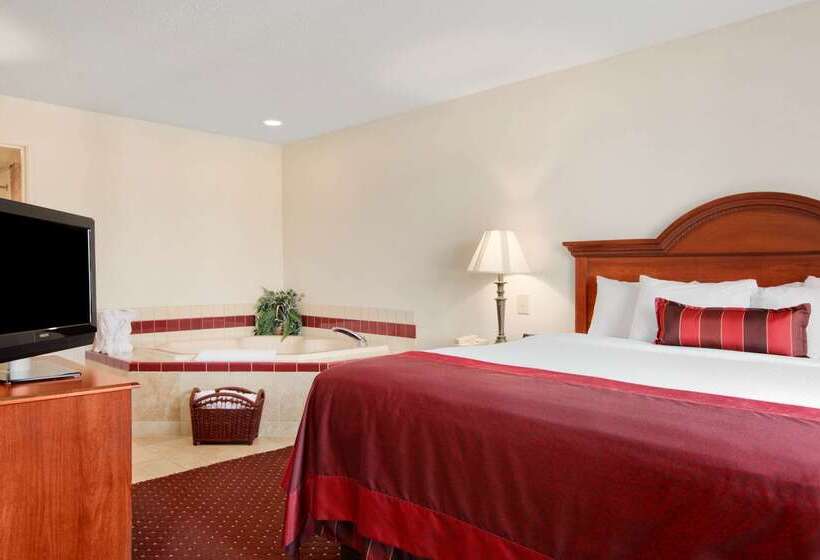 Отель Wingate By Wyndham Parkersburg Vienna