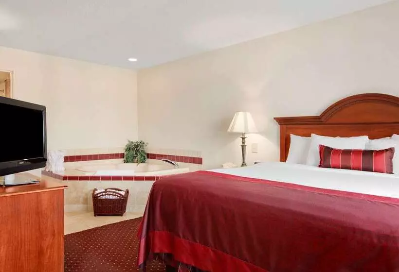 Отель Wingate By Wyndham Parkersburg Vienna