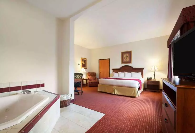 Отель Wingate By Wyndham Parkersburg Vienna