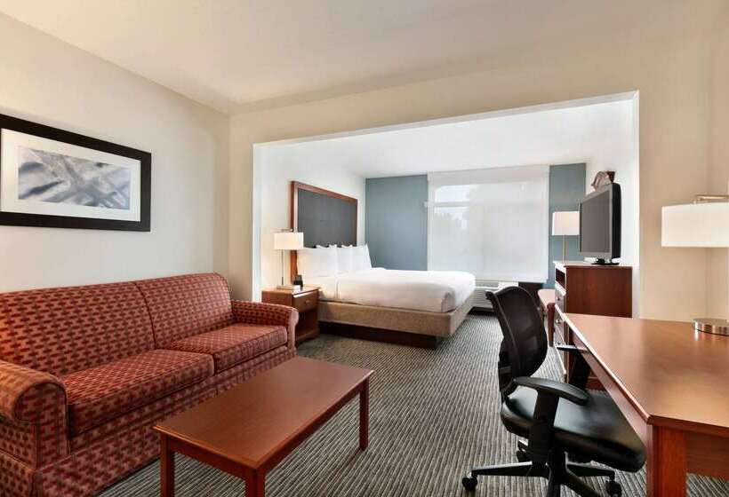 Отель Wingate By Wyndham Parkersburg Vienna