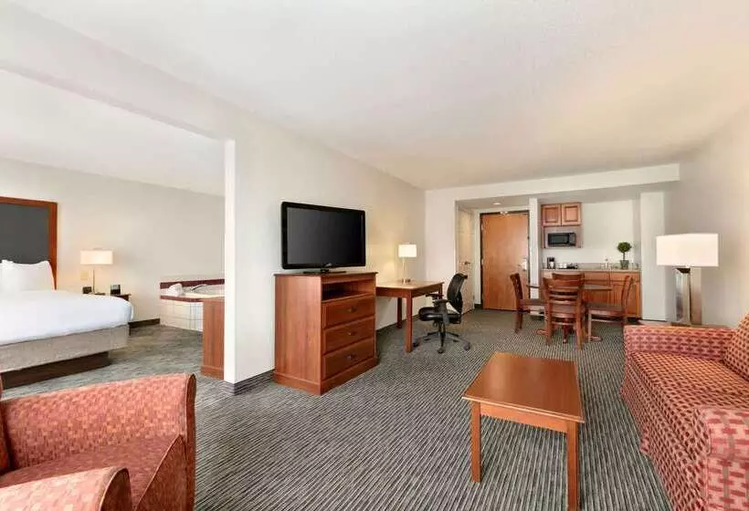 Отель Wingate By Wyndham Parkersburg Vienna