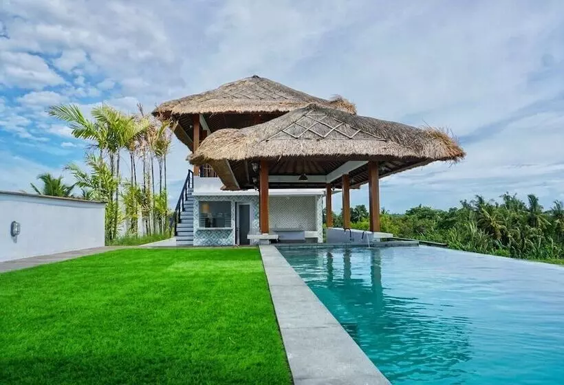 ユースホステル Swell Hotel, Pool Bar & Restaurant