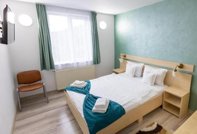 هتل Cabana Edelweiss