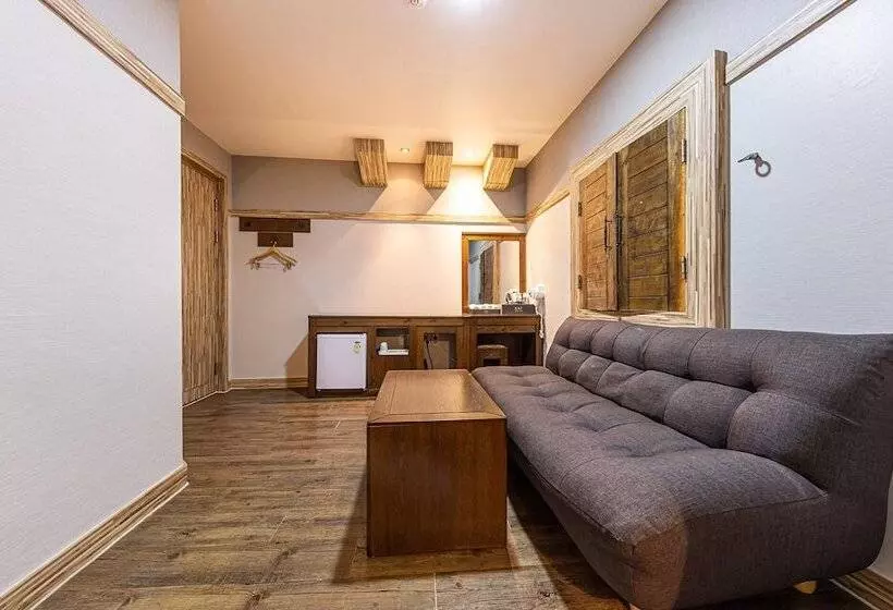 Hotelli Eumseong Haru