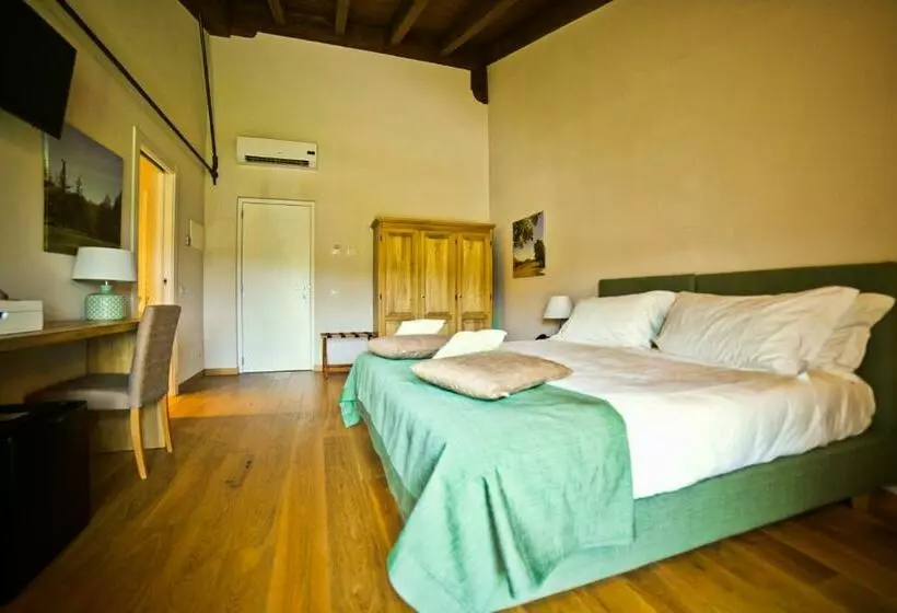 Hotelli Foresteria Del Gavi