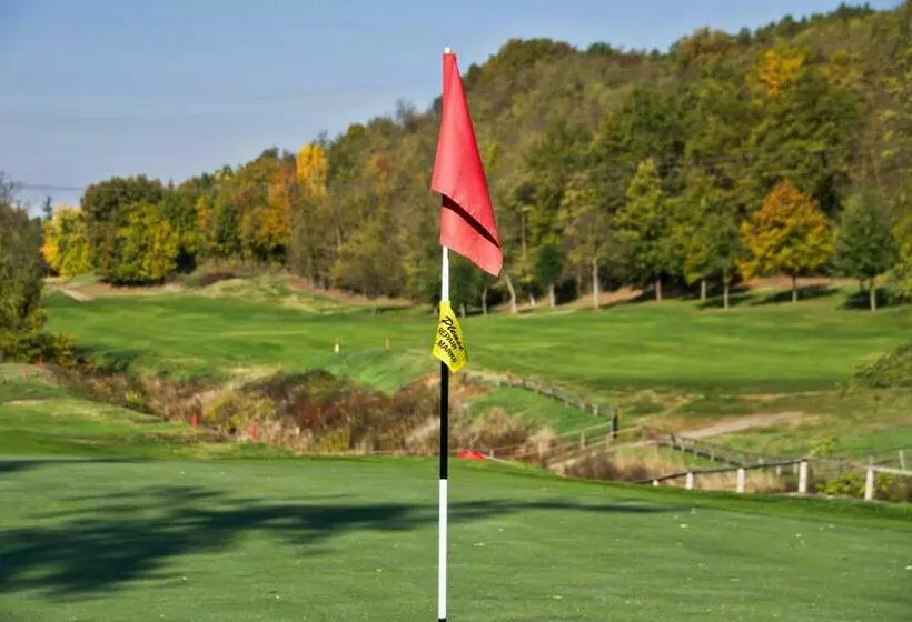 Hotelli Foresteria Del Gavi