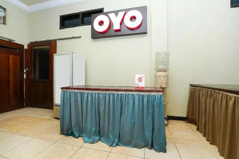 Hotelli Oyo 2715  Madinah Syariah