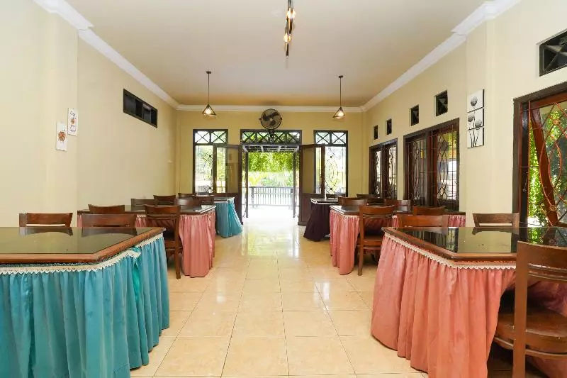 Hotelli Oyo 2715  Madinah Syariah