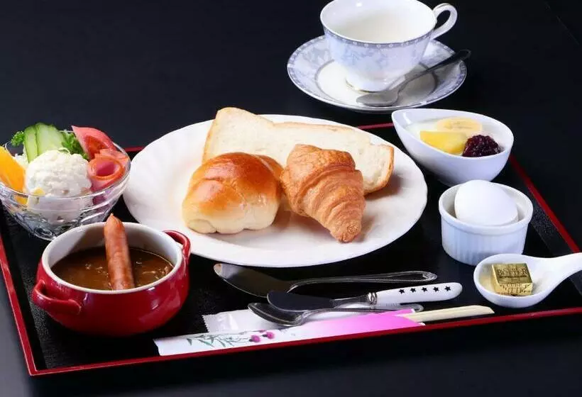 هتل Reposer Makino