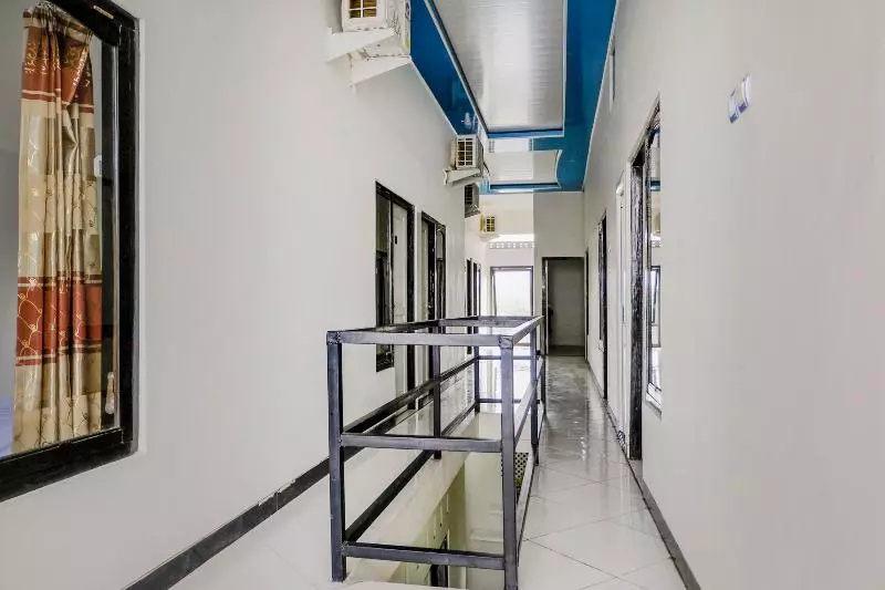 Hotelli Spot On 2723 Gatsu Kost