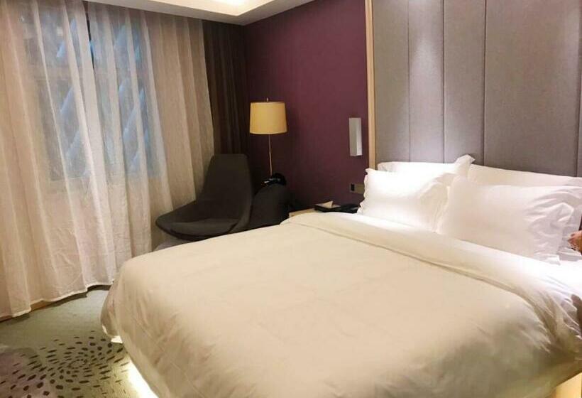 Lavande Hotel Turpan Grand Cross