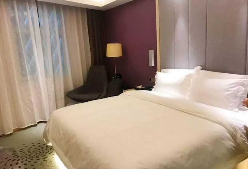 Lavande Hotel Turpan Grand Cross