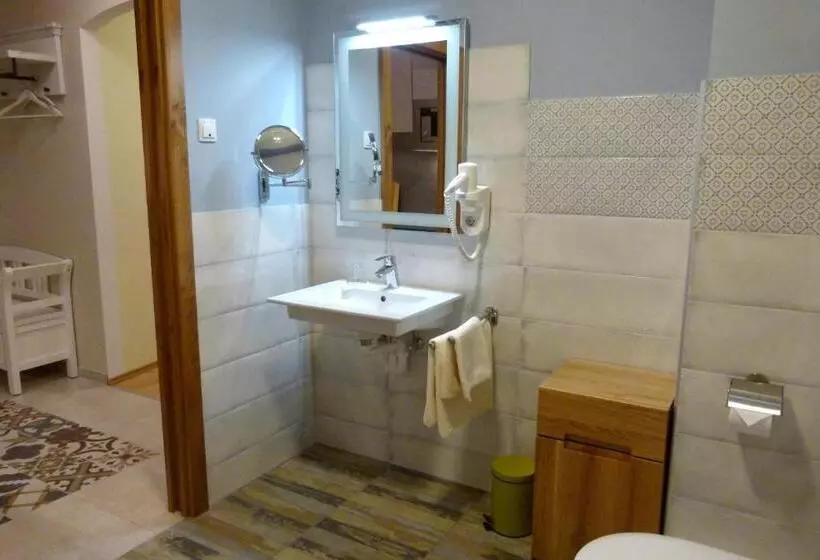 Majatalo Haus Monti