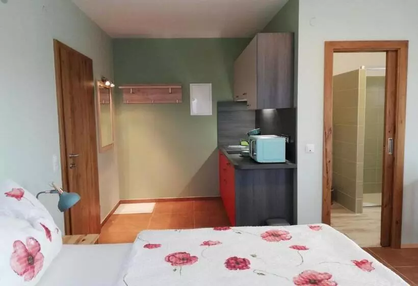 Majatalo Haus Monti