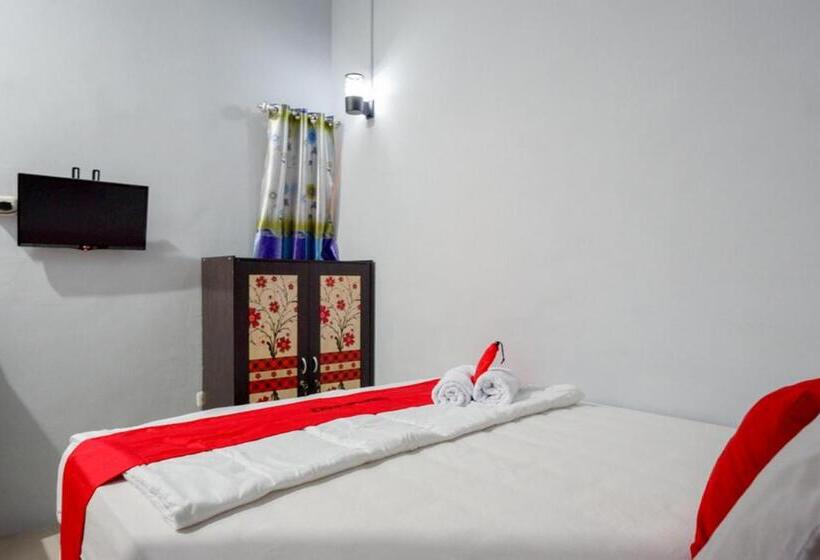 Reddoorz @ Hotel Grand Aulia Majene