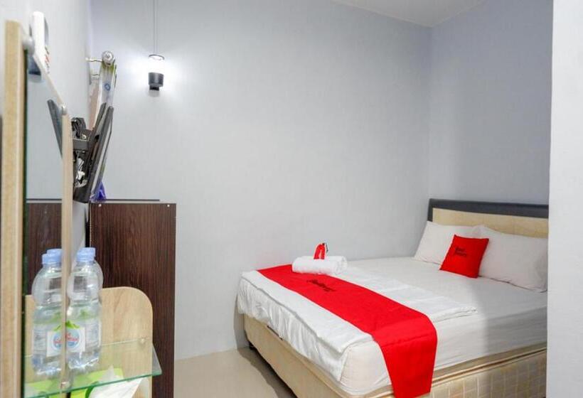 Reddoorz @ Hotel Grand Aulia Majene