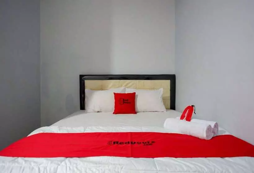 Reddoorz @ Hotel Grand Aulia Majene