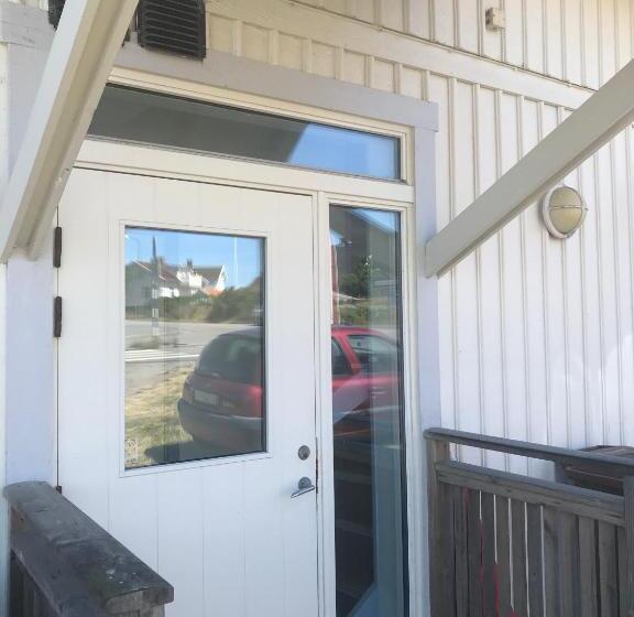 הוסטל Klovabo Bed & Breakfast