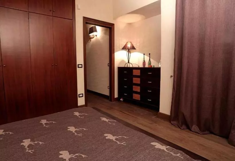 Aamiaismajoitus (B&B) I Lari Castel Del Monte