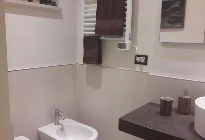 Aamiaismajoitus (B&B) I Lari Castel Del Monte