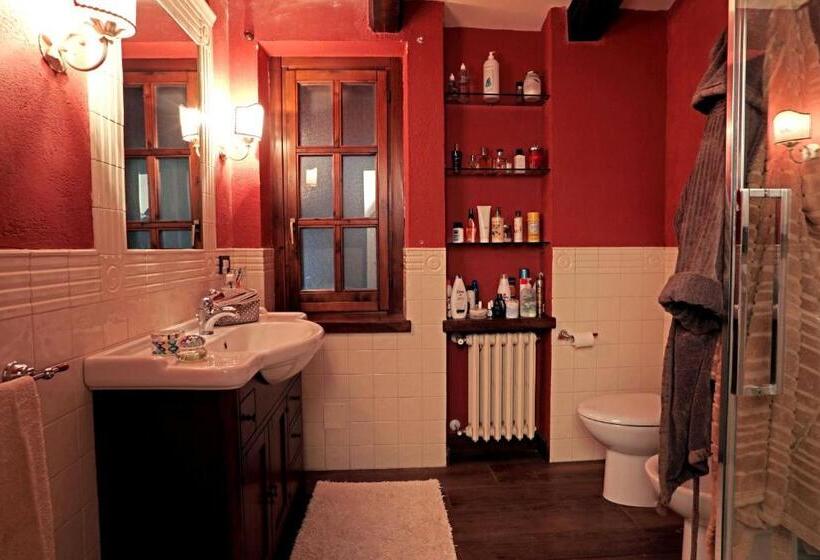 Bed and Breakfast I Lari Castel Del Monte