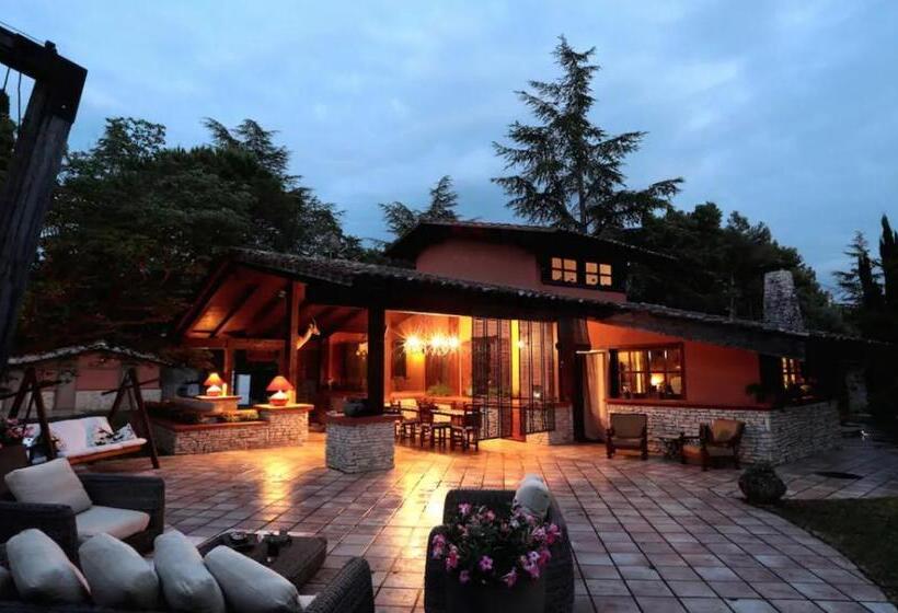 Bed and Breakfast I Lari Castel Del Monte