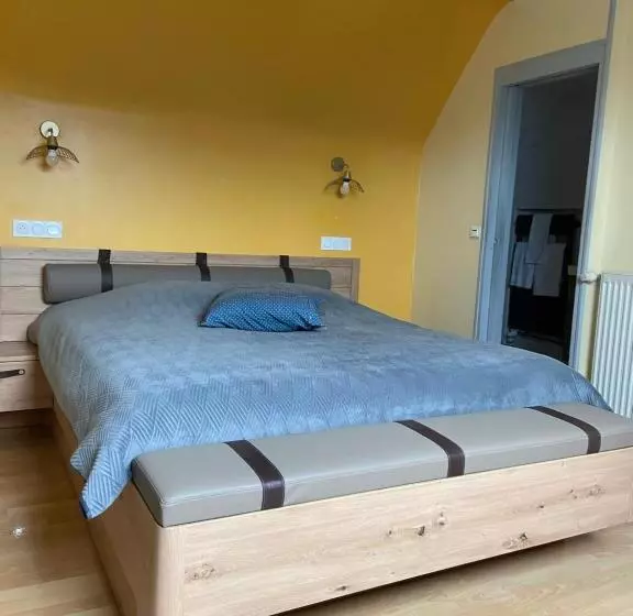 ベッドアンドブレックファースト La Pénate