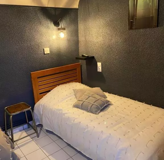 ベッドアンドブレックファースト La Pénate