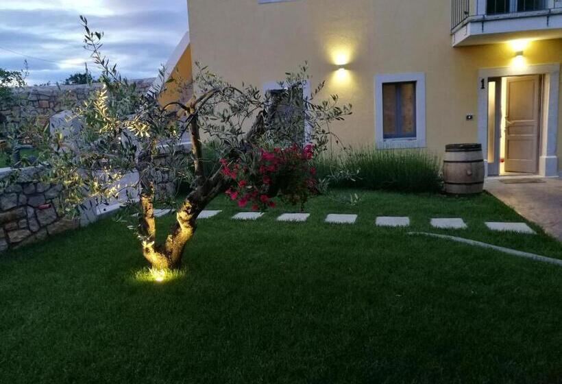 호텔 Agriturismo Ostrouska