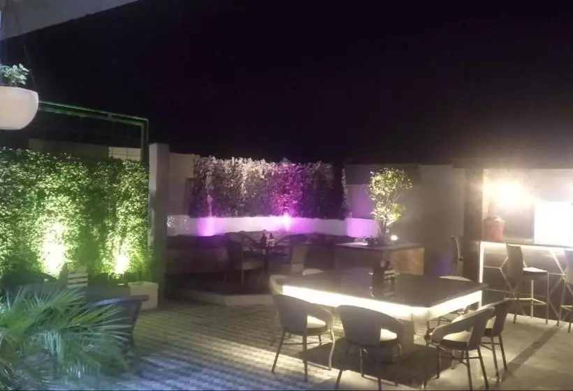 ホテル Dew Plaza