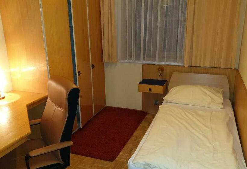 酒店 Gasthof Mader Gubo & Co Kg