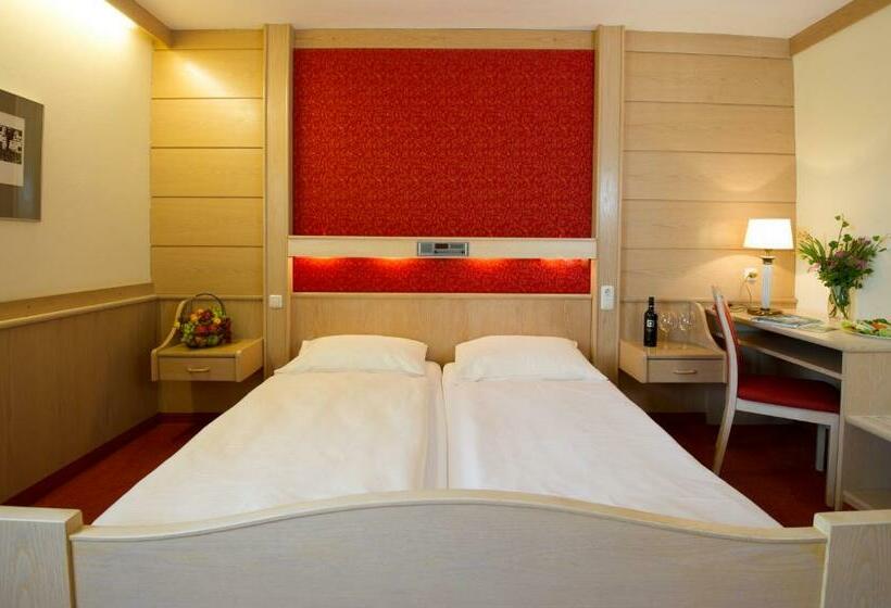 酒店 Gasthof Mader Gubo & Co Kg