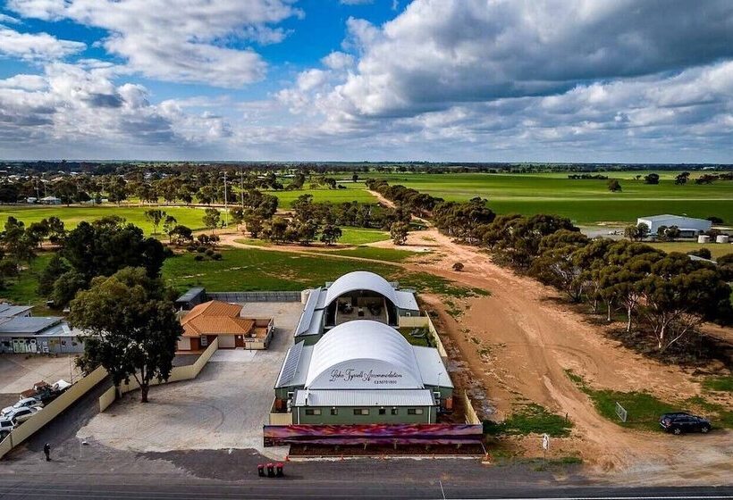 בית מלון כפרי Lake Tyrrell Accommodation Lta