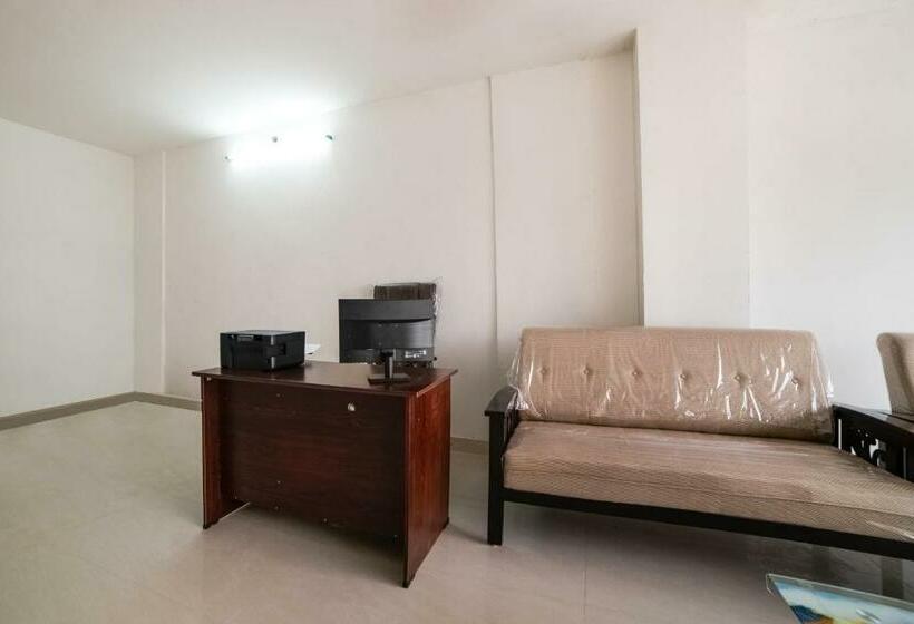 فندق Oyo 40122  Aria Inn