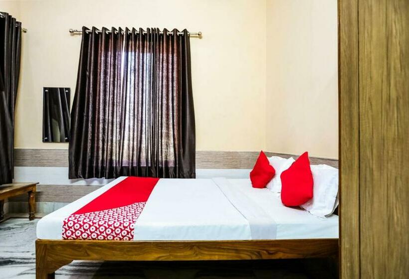 Hotel Oyo 40880  Shashi