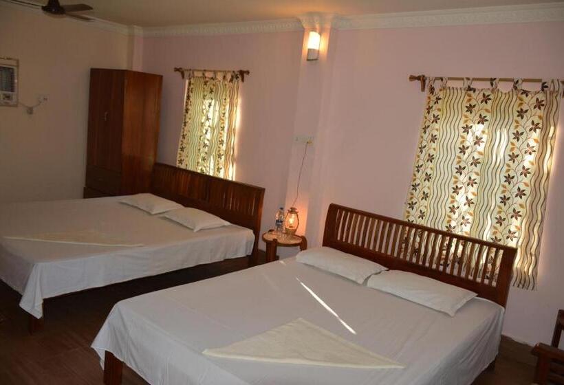 Отель Solitary Nook