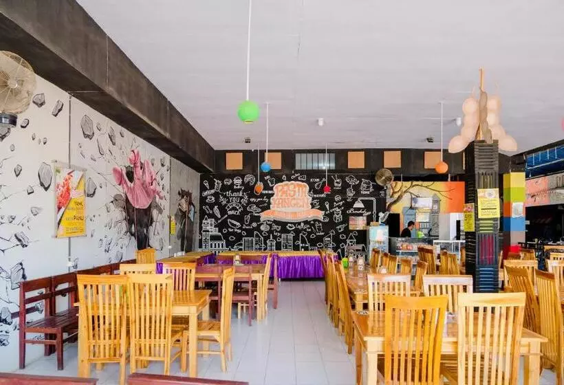 Hotelli Spot On 1958 Asembagus Family