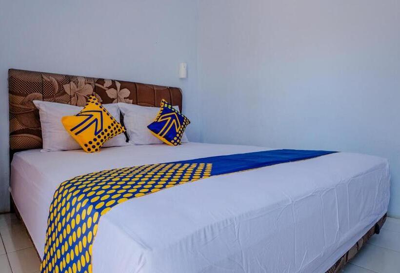 בית מלון כפרי Spot On 1958 Asembagus Family