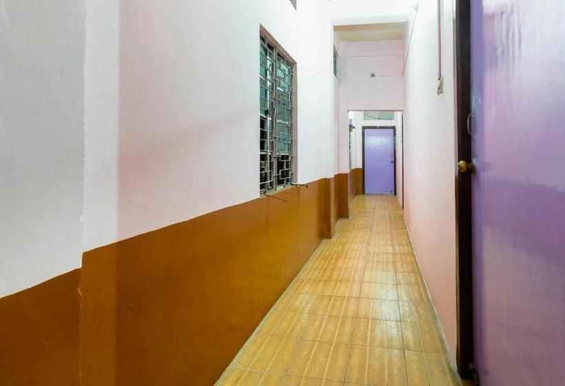 ホテル Spot On 43459 Oasis Lodge