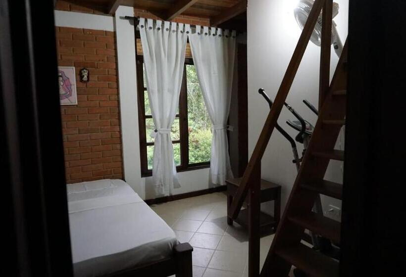 ペンション Hostal Suna Vito