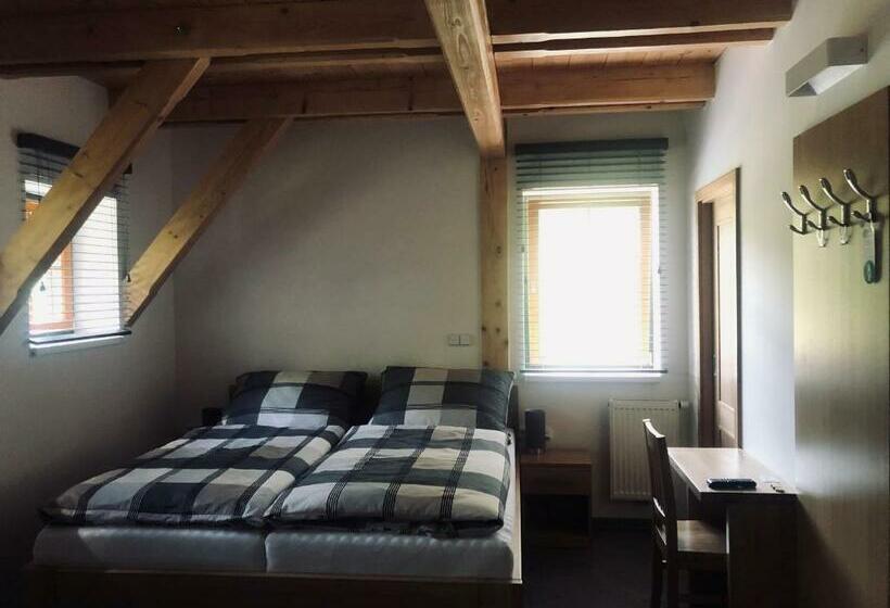 פנסיון Kameňácká Myslivna