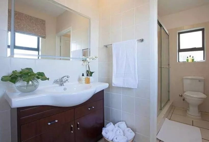 Majatalo Paperbark Manor