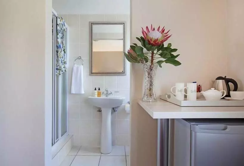 Majatalo Paperbark Manor