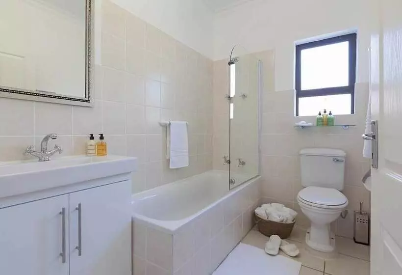 Majatalo Paperbark Manor