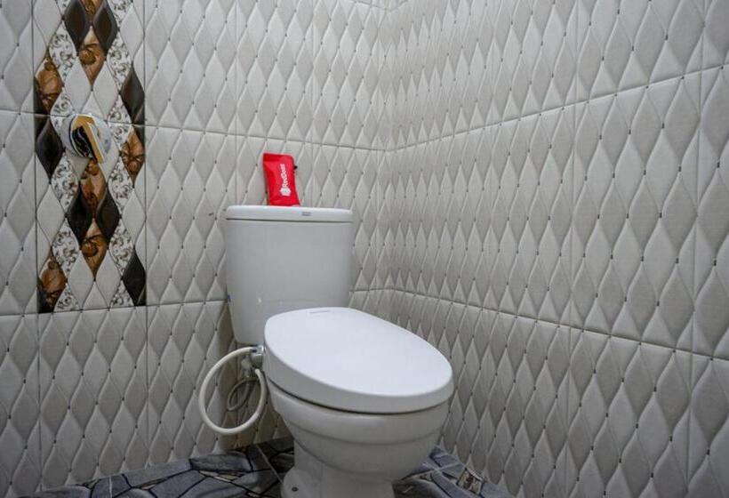 פנסיון Reddoorz Syariah Near Alun Alun Pati