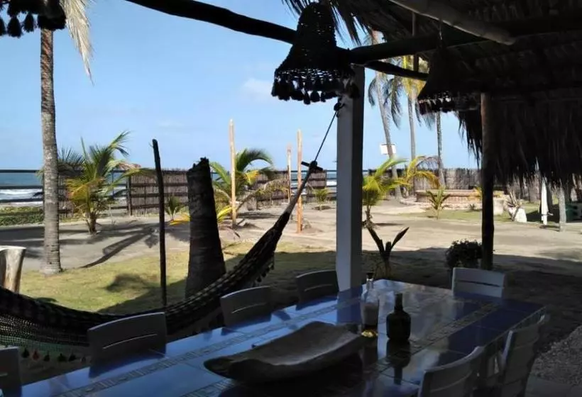 ペンション Zéfiro Hostal